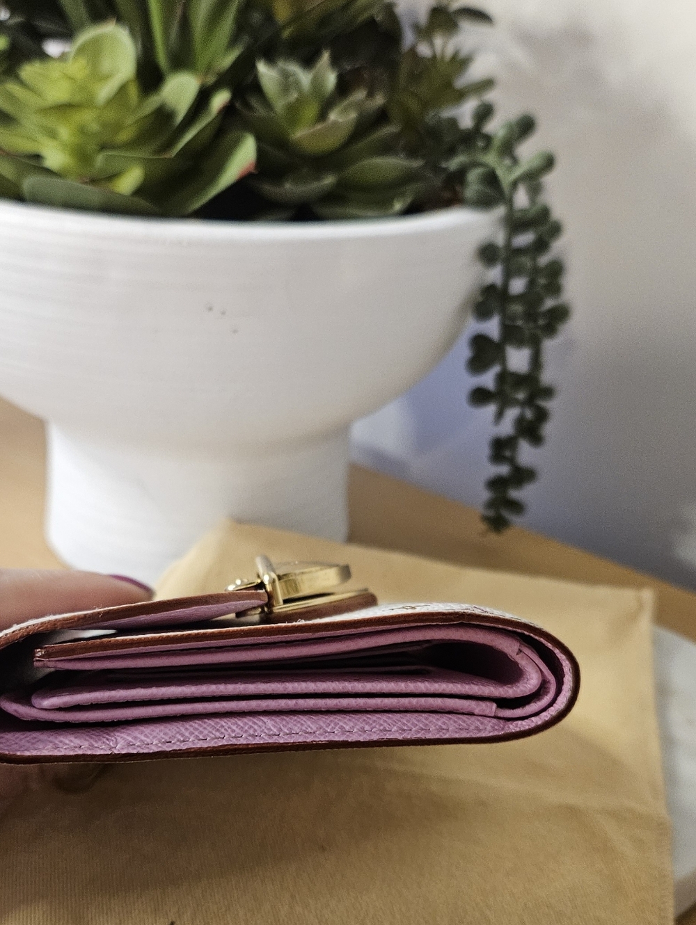 Louis Vuitton x Takashi Murakami White Multicolor Monogram Small Wallet 💖 - Picture 11 of 12